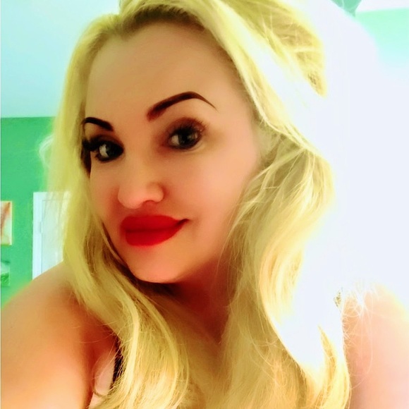 Comment & say Hi! to your new Posh Ambassador; Autumn MacKenna in the ATL! โบ๏ธ - Picture 4 of 6